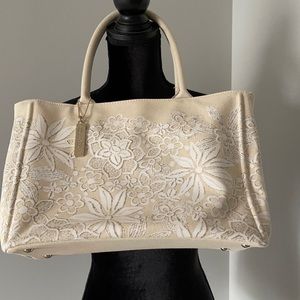 Oscar de la Renta pretty summer bag